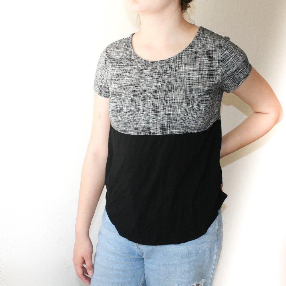 Alfani Black & White Tee - Size SP